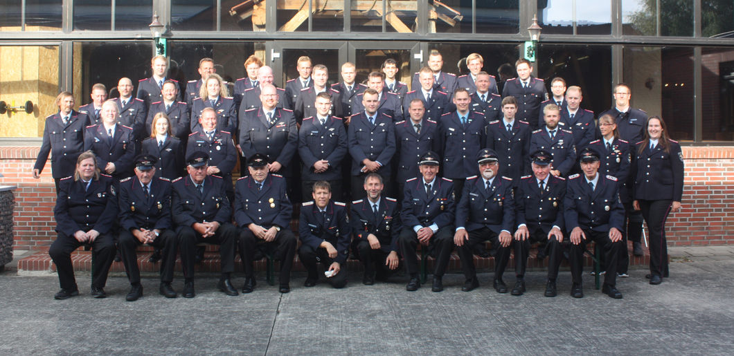 Gruppenfoto der Freiwilligen Feuerwehr Hohenkirchen aus Juli 2021